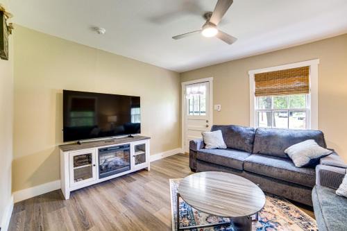 Denison Casa | Visit Lake Texoma and Casinos Restored 1930s Home