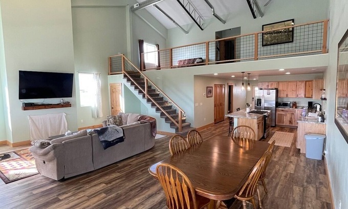 Glendo Casa | Visit Spacious and Cozy Fisherman's Dream in Glendo, WY