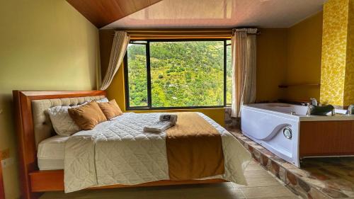 Baños de Agua Santa Hotel | Vista a las 3 Maravillas de Baños