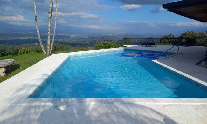 Atenas Apartamento | Vista Atenas Best View! 2 BR/2 BTH Private Apart 1000 sq ft AC Heated Salt Pool