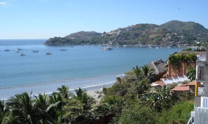 Playa la Madera Apartamento | Vista Bahia Zihua