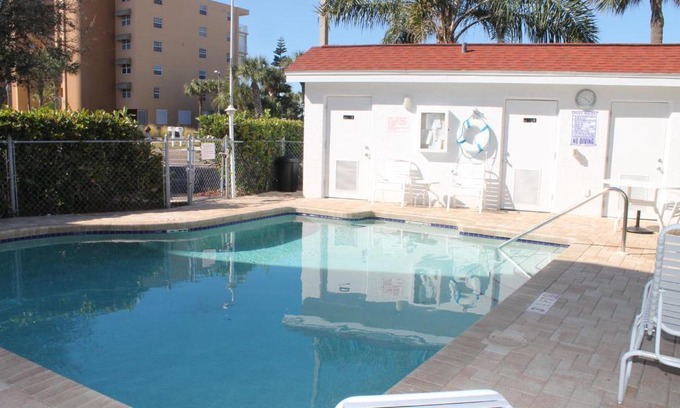 Indian Shores Apartamento | Vista Cove 1 by Florida Lifestyle Vacation Rentals