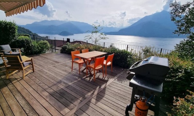 Perledo Apartamento | Vista d'Oro Ulivo1 - 2 bedroom flat with lake view