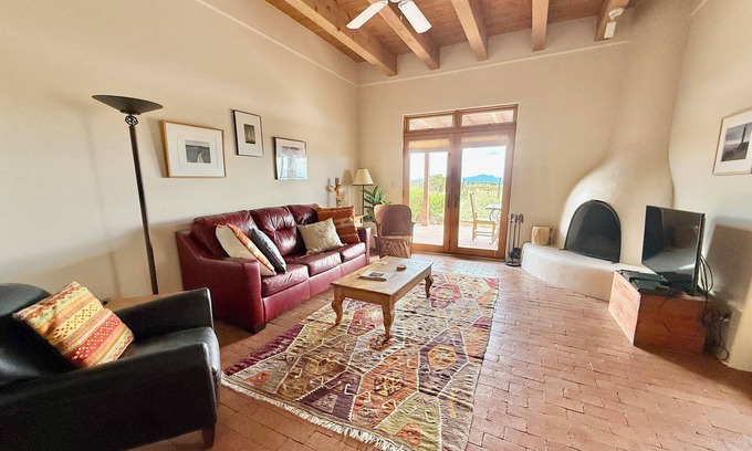 Eldorado at Santa Fe Casa | Vista Gloriosa - panoramic mountain views in Eldorado.