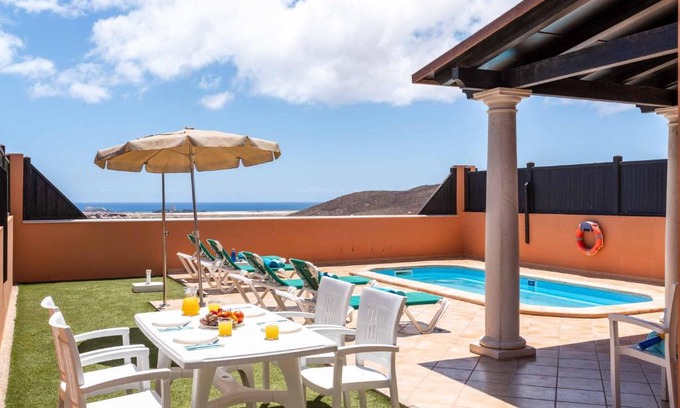 Geafond Villa | Vista Lobos