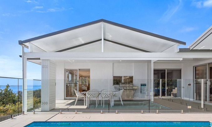 Corlette Casa | Vista Port Stephens - Luxurious Coastal Retreat with Heated Pool.
