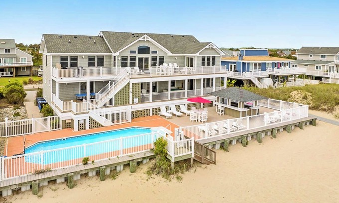 Sandbridge Casa | Vista Royale | Oceanfront | Private Pool and Hot Tub