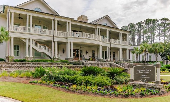 Sea Pines Casa | Vista Verde by Five Star Properties