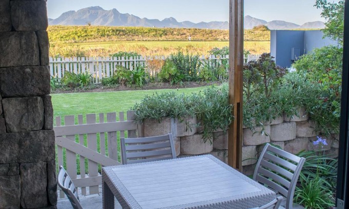 Herolds Bay Casa | Vista Views