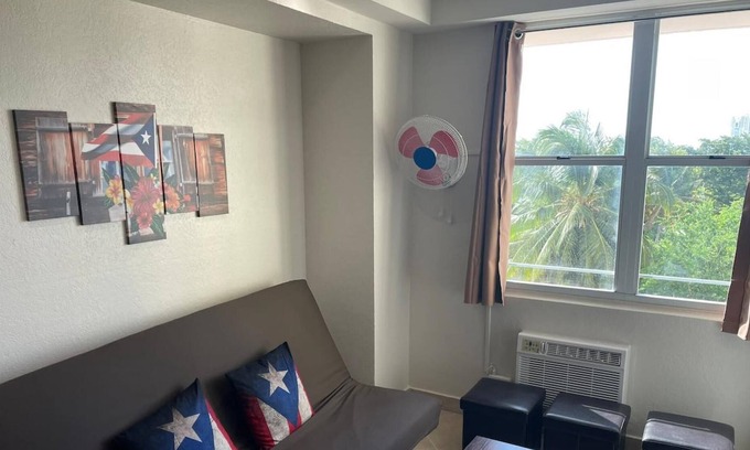 Isla Grande Apartamento | Vistas De San Juan One Bedroom One Bath 303 Apt