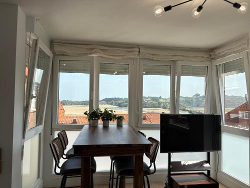 San Vicente de la Barquera Apartamento | Vistas a la ría, Camas 160cm, Reformado, Wifi