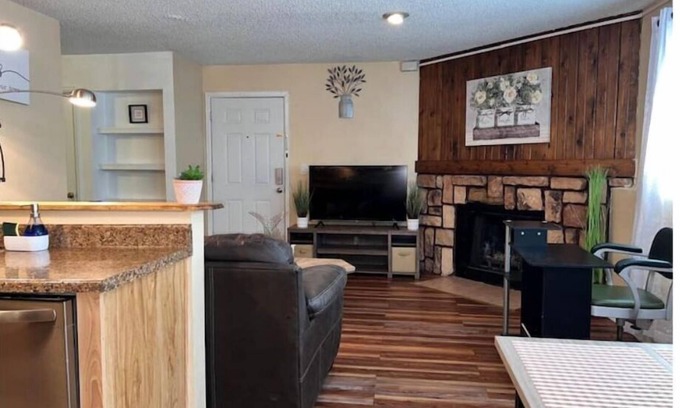 Southeast Colorado Springs Apartamento | Vita Lux Domain