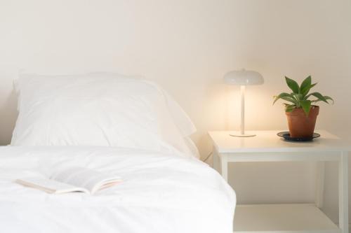 Punta del Este Hotel | Vitaminas - Casa de Playa y Café