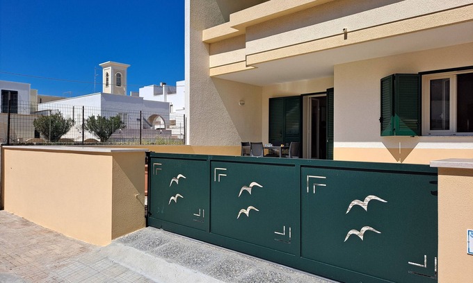 Lido Marini Casa | Vittorio House 100m From the Sand