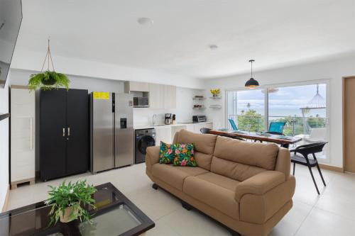 Barrio Santa Lucía Casa | Viva Jaco