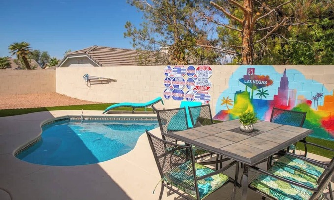Green Valley Casa | Viva Las Vegas - Newly Remodeled 4BR house
