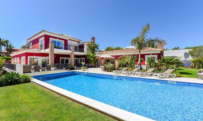 Porto de Mos Villa | Vivenda Suecia, Villa de lujo, 8 habitaciones, capacidad para 20, piscina climatizada privada, A / C