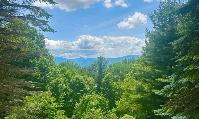 Zionville Casa | Vivian's View is a majestic mountain paradise!