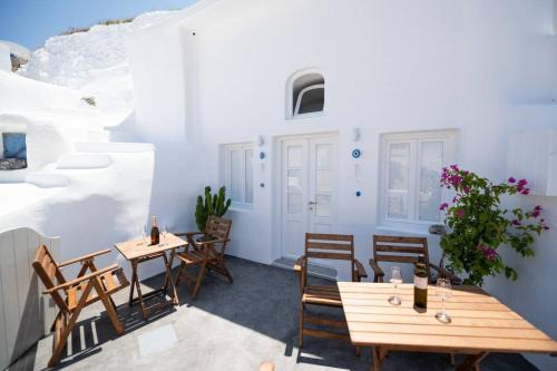 Finikia Apartamento | Vivid Caves 1 bedroom Cavehouse