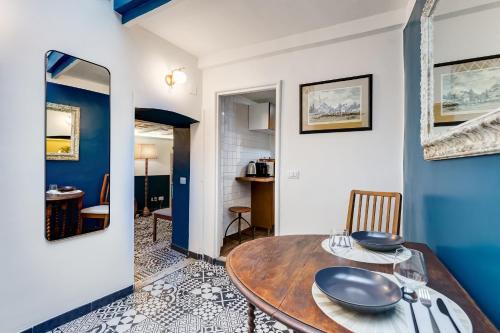 Rione III Colonna Apartamento | Vivilo Collection - Macelli Spanish Steps Apartment
