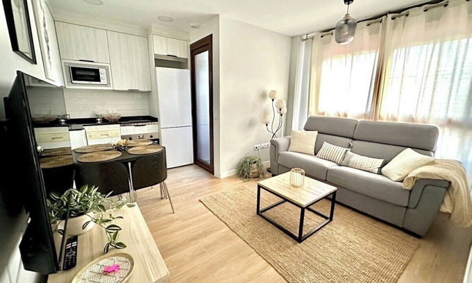 Almenara Apartamento | Vivodomo | Free parking, new & cozy