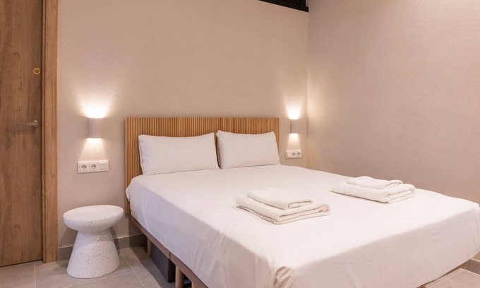 En Corts Apartamento | VLC HOST - Palau F