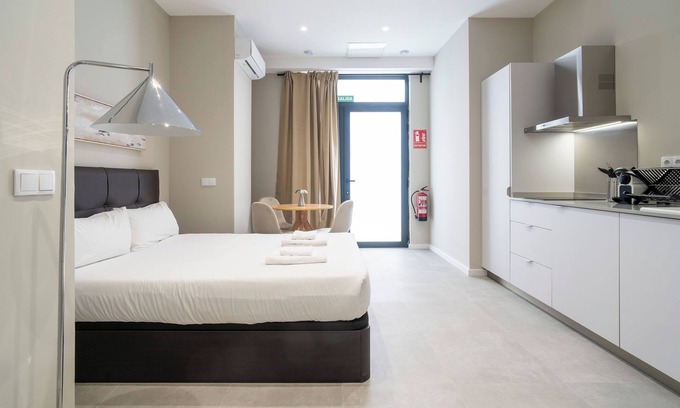 Eixample Apartamento | VLC Host - Sumsi