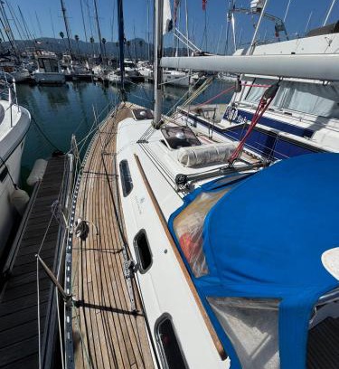 Hendaye Alquiler De Eote | Voilier Dufour Classic 35