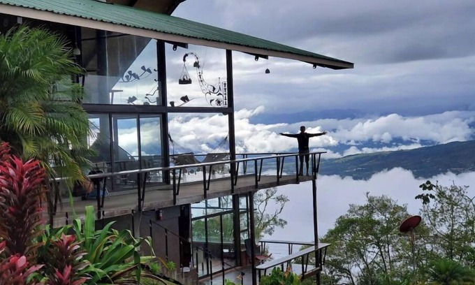 Santa Cruz de Turrialba Casa | Volare: Awake above the clouds, Complete Privacy, Great service! Cook Available