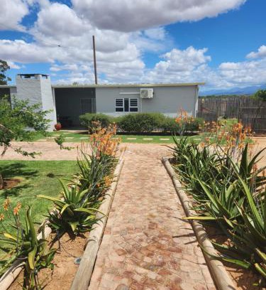 Oudtshoorn Apartamento | Volgenoeg Self Catering Cottage