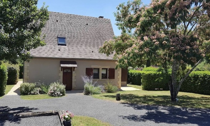 Castelnaud-la-Chapelle Villa | Volledig Genieten in Luxe in Maison Iris
