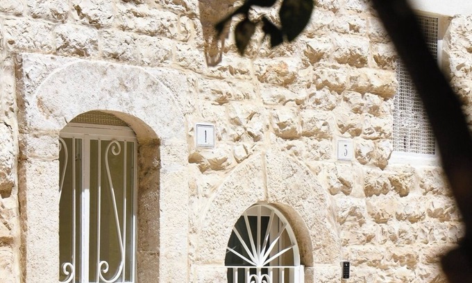 Trani Cama Y Desayuno | Volpe e Uva Winesuites & Spa