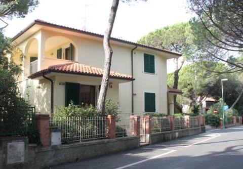 Marina di Castagneto Carducci Apartamento | Volturnus a soli 150m dal mare con WI FI