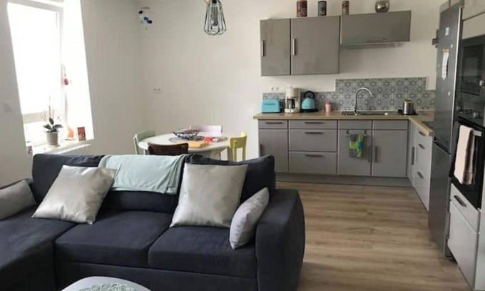 Dommartin-les-Remiremont Apartamento | Vosges: Beautiful apartment with exterior in the countryside.