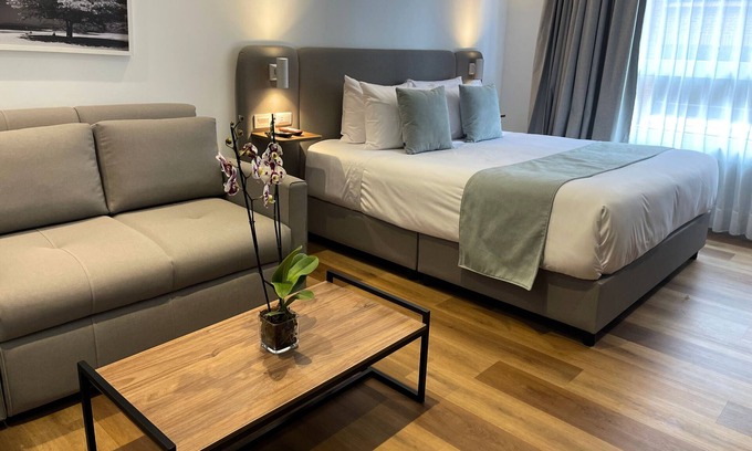 Santa Ana Condominio | VOU Suites by Avia Suites