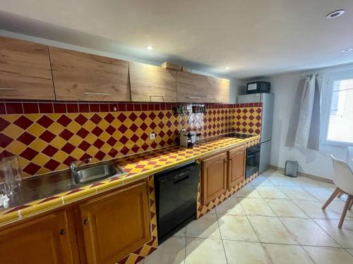 Riez Apartamento | Vous viendrez vivre ici , 3 pièces châtaignier garage à moto