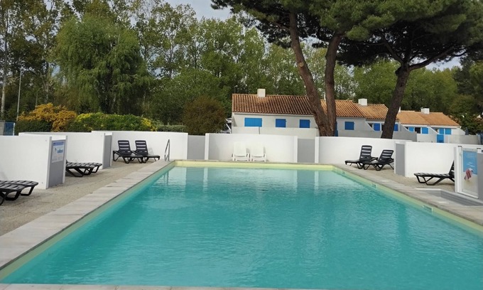 Saint-Jean-de-Monts Cabina | Vrbo Property