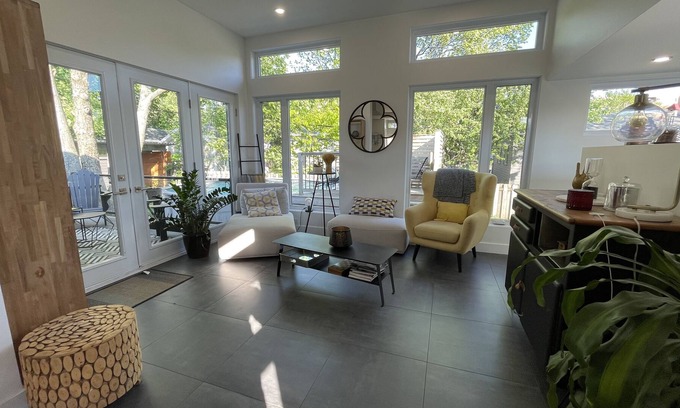 Pointe-de-Sainte-Foy Casa | Vrbo Property