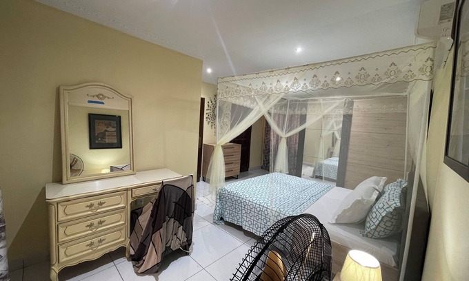 Limete Apartamento | Vrbo Property