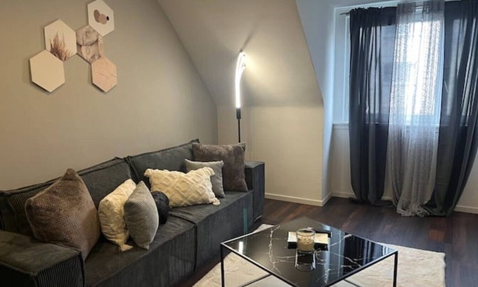 Hanau Apartamento | Vrbo Property
