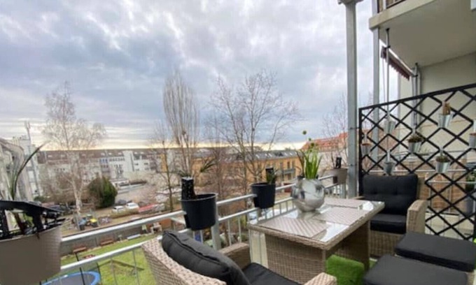 Neulindenau Apartamento | Vrbo Property
