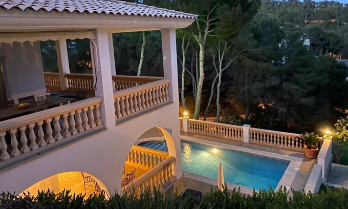 Port d'Andraitx Chalet De Esquí | Vrbo Property