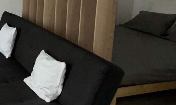 Le Bourget Apartamento | Vrbo Property