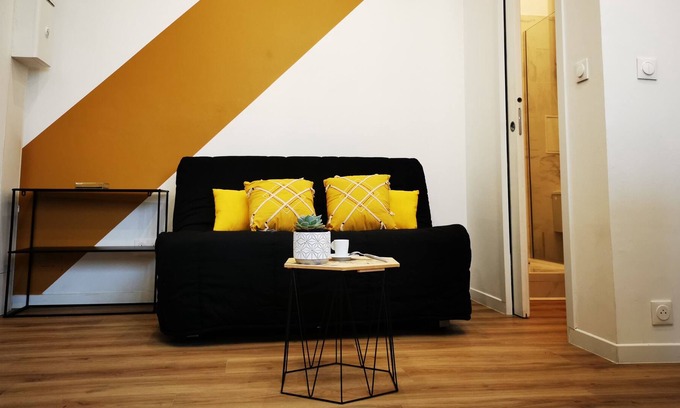 Baille Apartamento | Vrbo Property