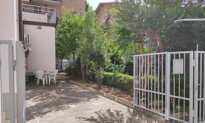 Piacenza Apartamento | Vrbo Property