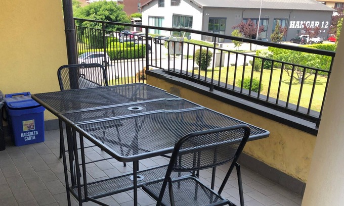 Sesto Calende Apartamento | Vrbo Property