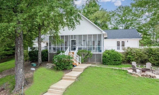 Eatonton Casa | Vrbo Property