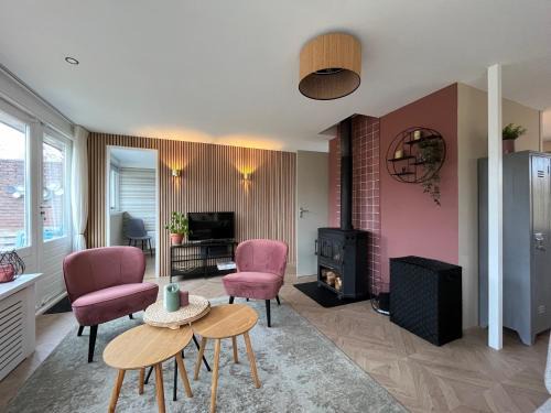 Warmenhuizen Casa | VT wonen stijl vakantiebungalow nabij zee, strand, bos en duinen voor 6 personen
