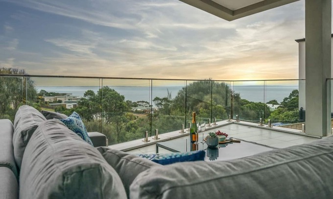 Mount Martha Casa | Vue Sur La Mer by Ready Set Stay - View of the sea