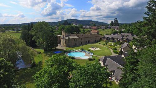 Nedde Complejo | VVF Château sur la Vienne Lac de Vassivière
